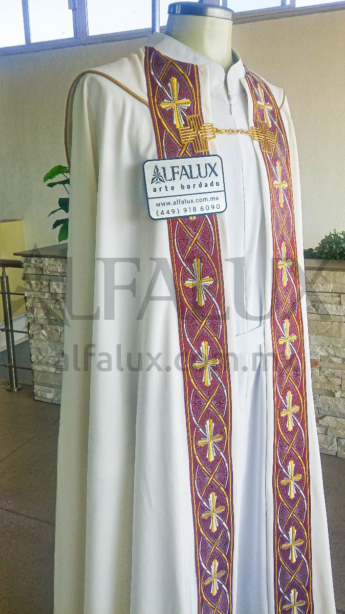 13 REINO Blanco Capa Pluvial 341